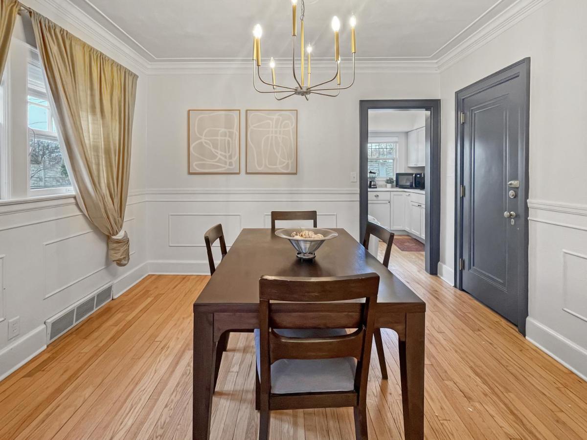 Cozy 3Br Home By Ingersoll Restaurant Scene 得梅因 外观 照片
